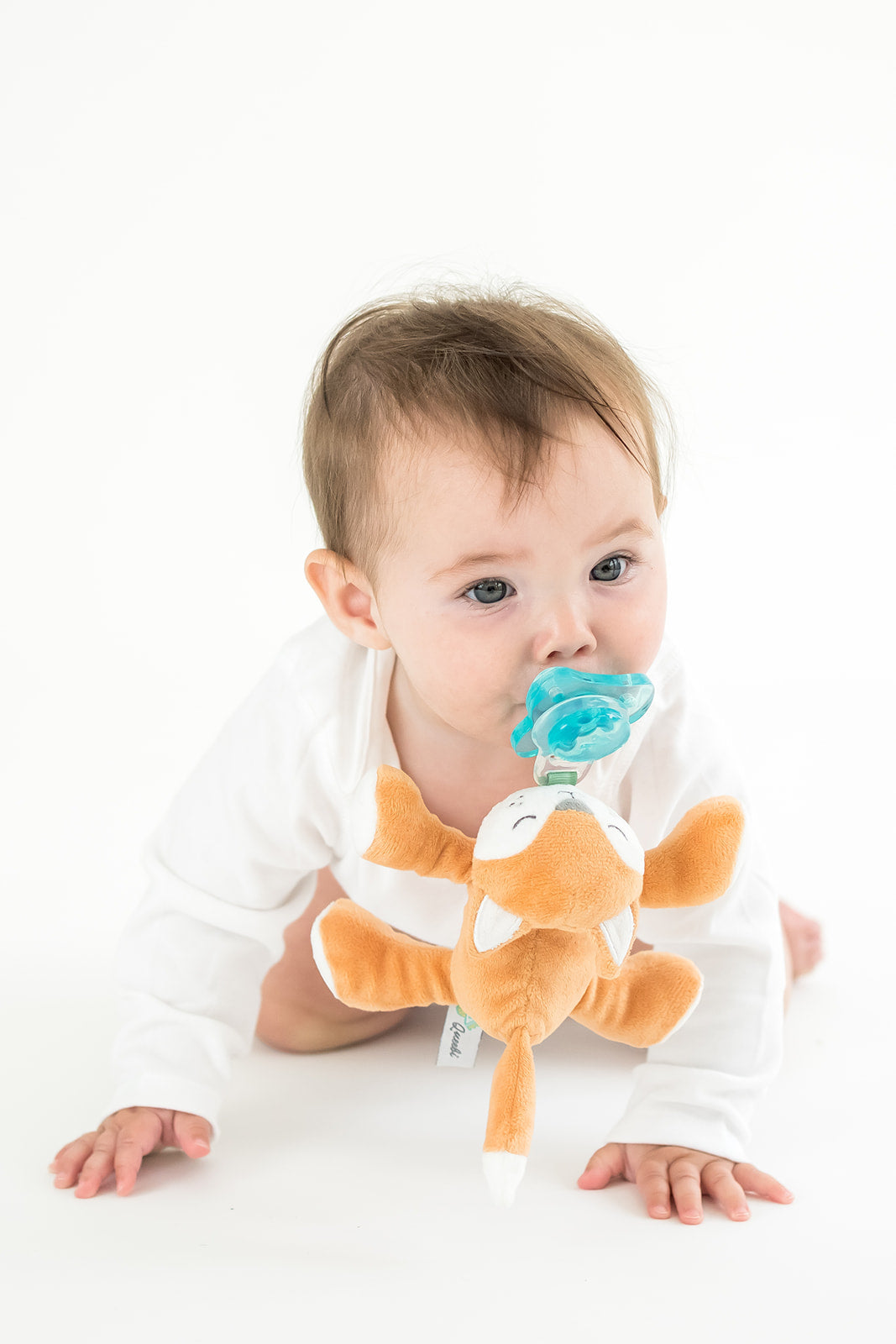 Queebi PaciBuddy Fox Pacifier Holder