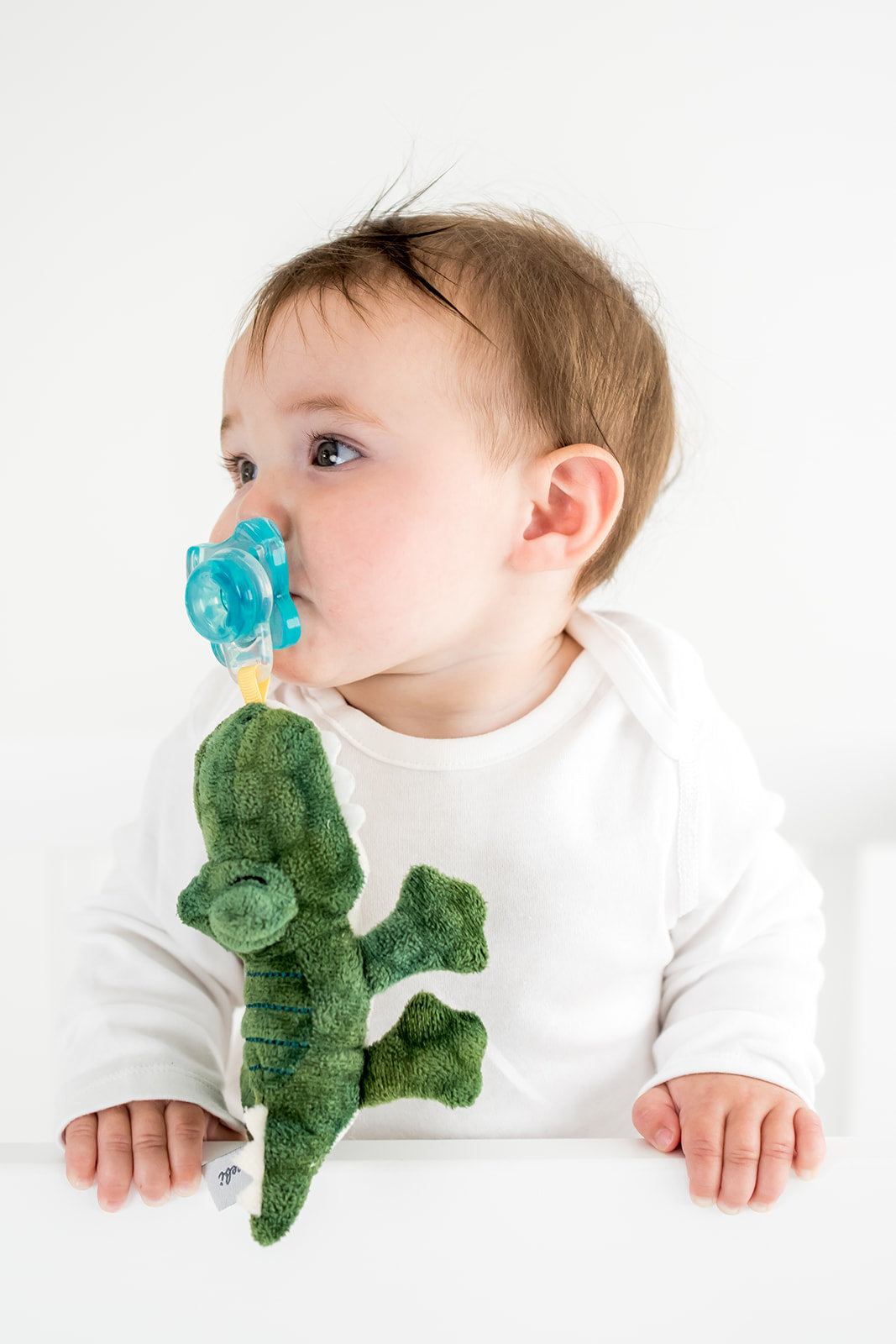 Queebi PaciBuddy Crocodile Pacifier Holder