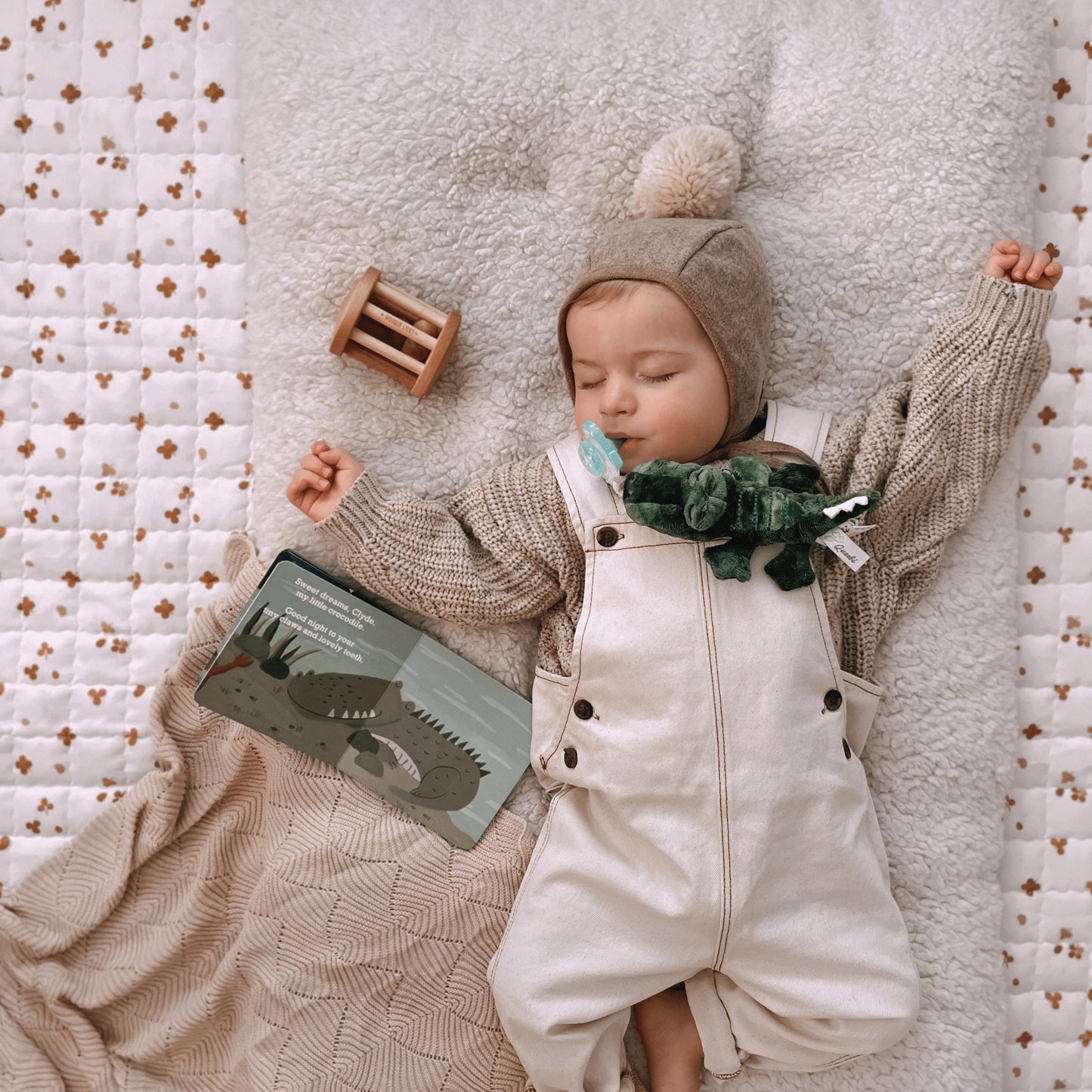 Sleep Baby Book Crocodile Gift Set