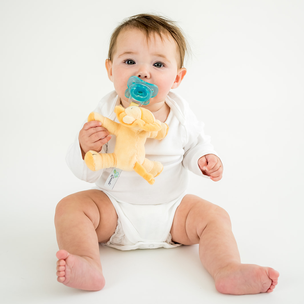 Queebi PaciBuddy Lion Pacifier Holder
