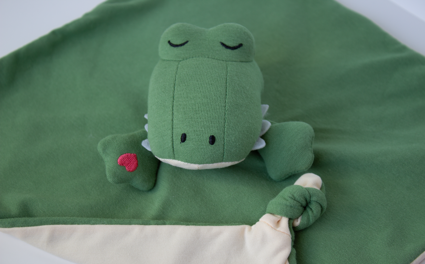 Queebi Crocodile Lovey Security Blanket
